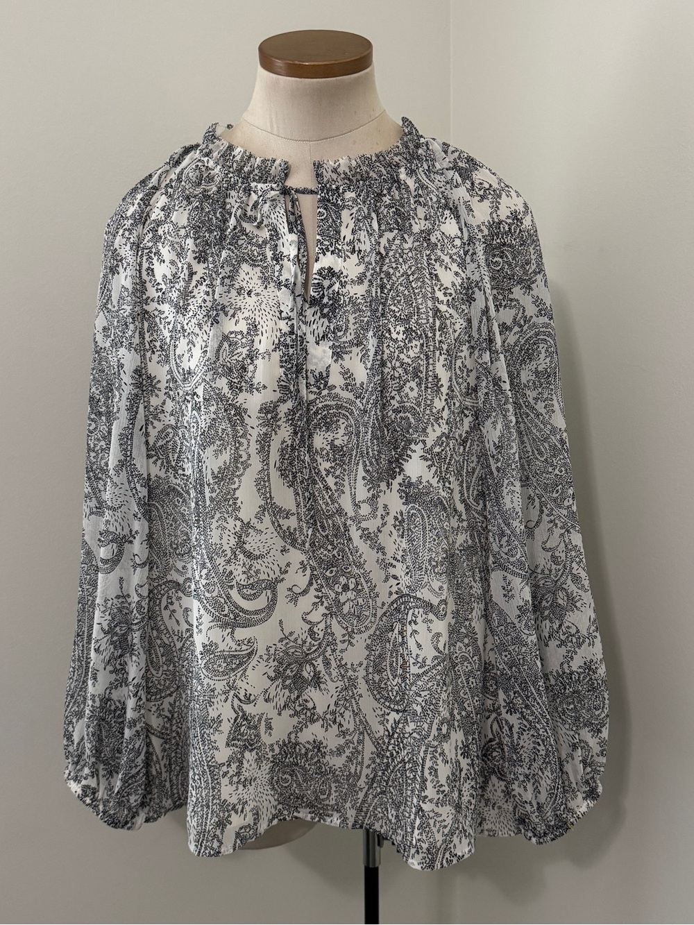NEW Talbots XL Petite Black & White Paisley Peasant Blouse Top